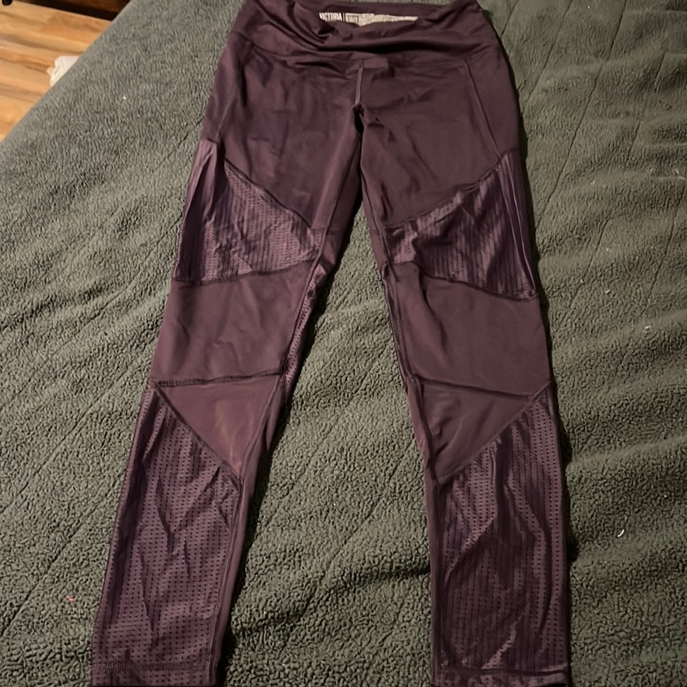 VS Victoria sport medium mesh leggings
